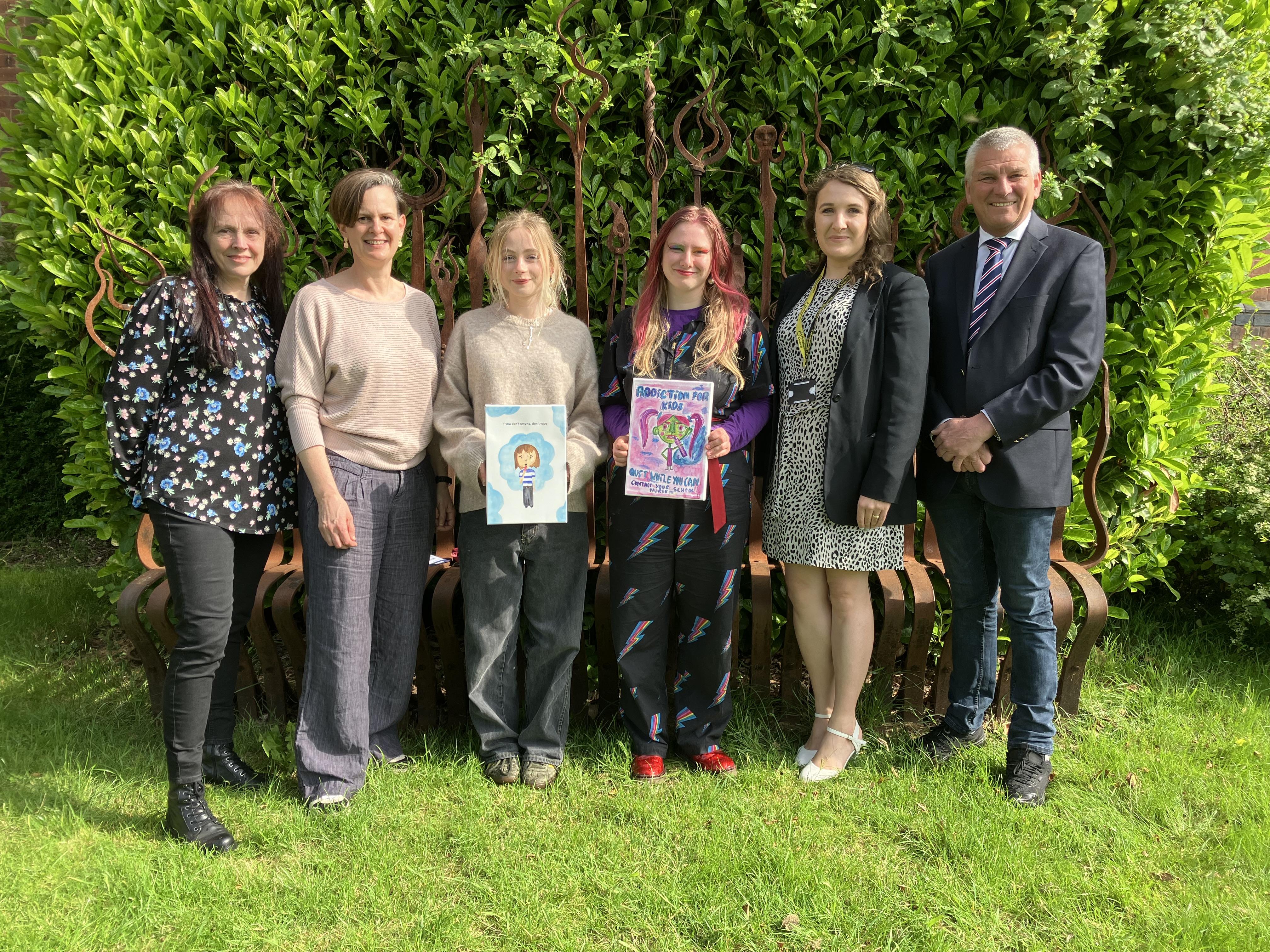 Students ‘Get Arty’ to raise awareness about the long term risks of vaping