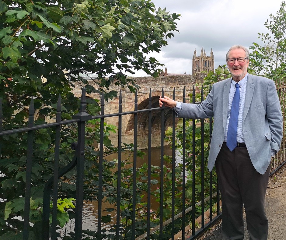 Cllr durkin on bridge