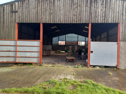 Old Monckton Farm gated shed